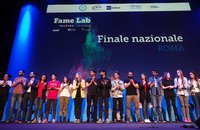 FameLab 2024: fa tappa a Ferrara il talent show per giovani scienziate e scienziati 