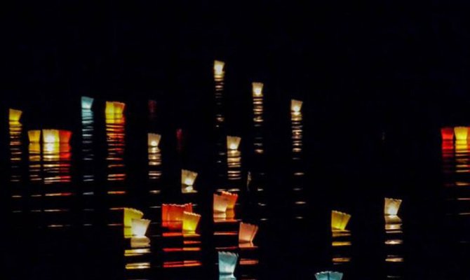 Festa di Ferragosto delle Lanterne: 500 luci sull’acqua e molto altro al Molo Wunderkammer