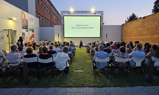  al cinema del MEIS arriva il classico “Una estranea fra noi”