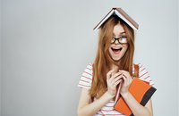 Il MIM ha pubblicato il nuovo bando 2026/27 per lavorare come assistenti di lingua italiana all’estero. Scadenza 5 marzo 2026