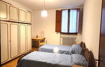 2 STANZE LIBERE IN APPARTAMENTO, ZONA UNIVERSITA'